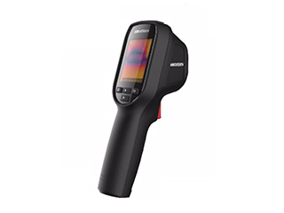 発熱測定のサーモカメラを導入