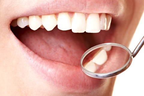 抜いたその日に美しい歯にする事も可能!